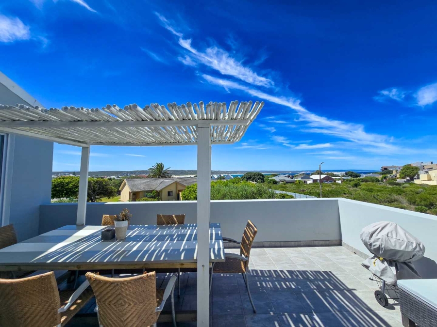 7 Bedroom Property for Sale in Stilbaai Wes Western Cape